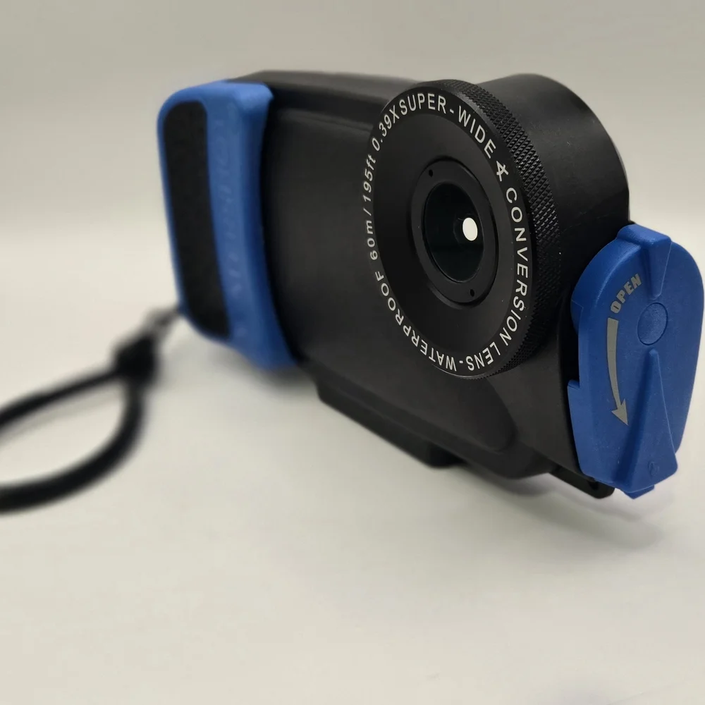 Blue and Black Underwater Wide Conversion LensWatershot Pro Case For IPhone 6/6s